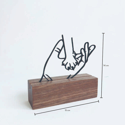 Escultura Decorativa Com Base De Madeira Pata De Gato E Mão