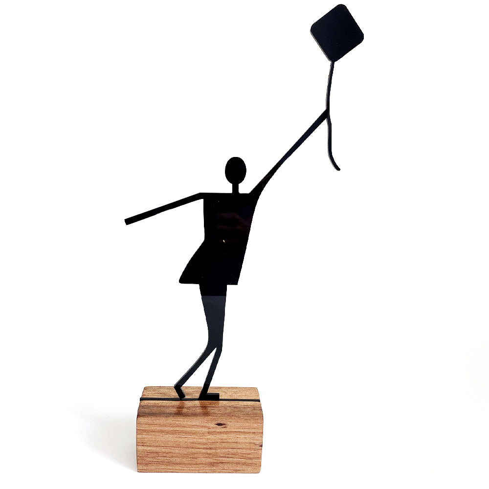 Escultura de Base em Madeira - Pipa Palito