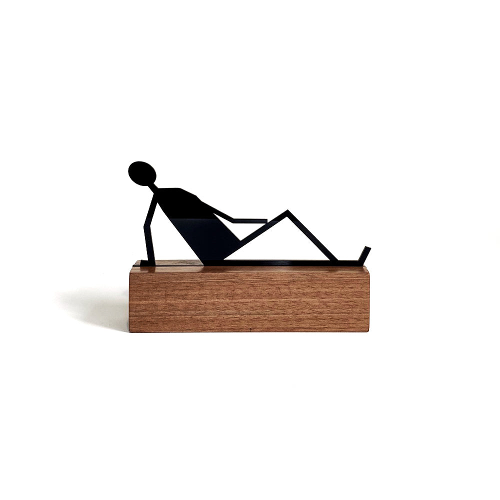 Escultura de Base em Madeira - Sentado Palito