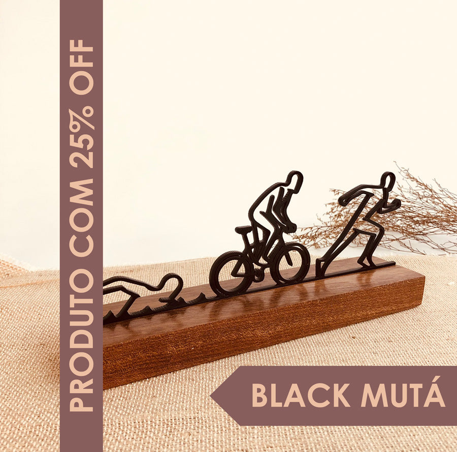 Escultura Decorativa Com Base De Madeira Triathlon