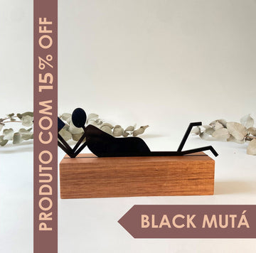 Escultura de Base em Madeira - Leitura Palito