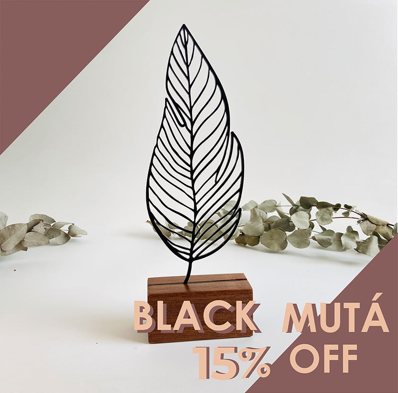 Escultura de Base em Madeira - Folha Reta em Linha