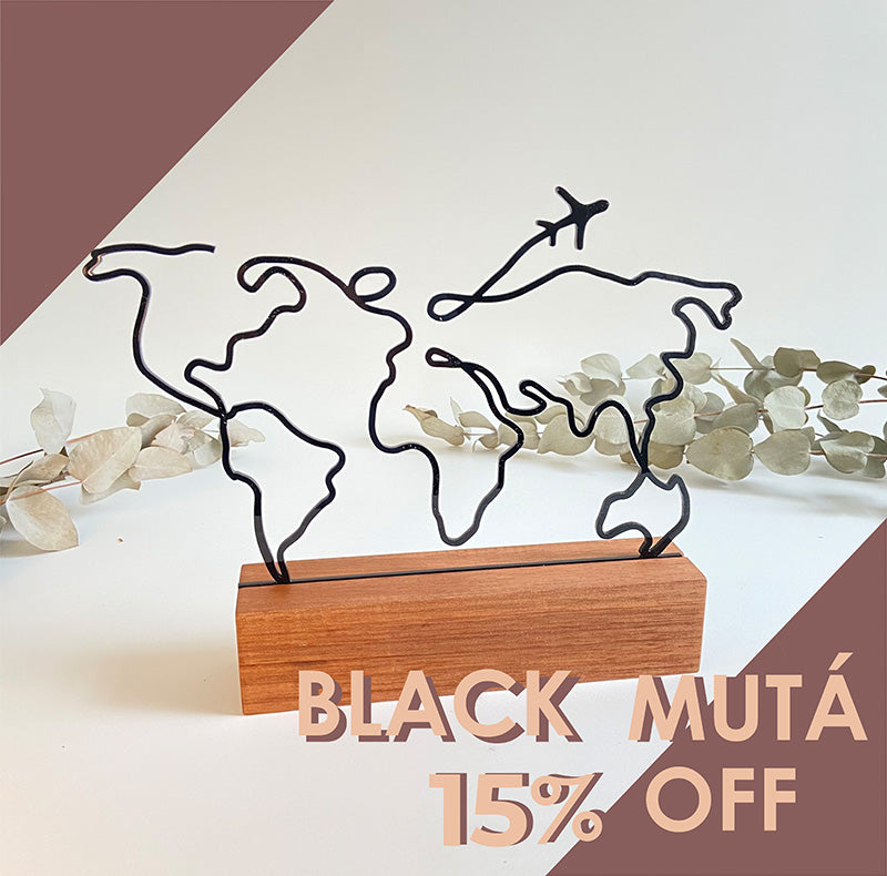 Escultura de Base em Madeira Personalizável - Mapa Mundi Minimalista