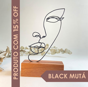 Escultura de Base em Madeira - Rosto Linhas