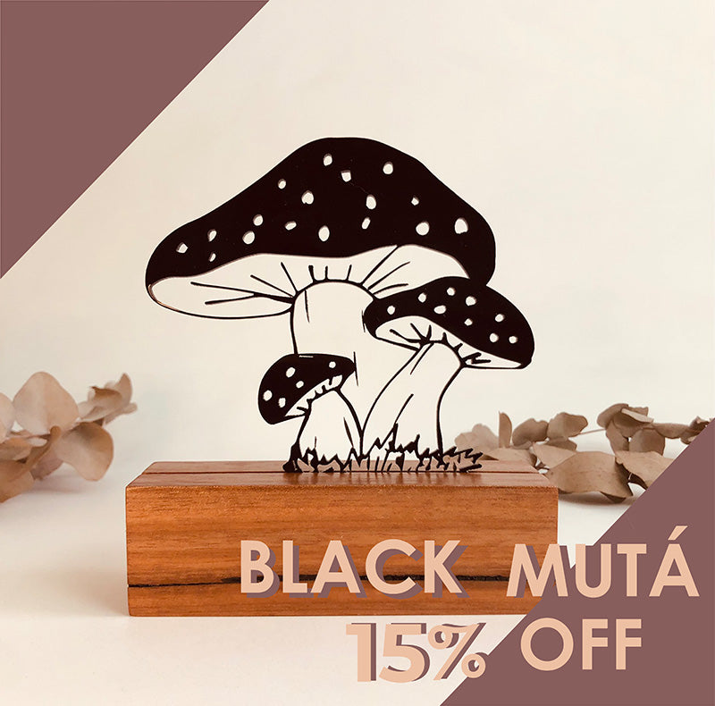 Escultura Decorativa Com Base De Madeira De Cogumelo