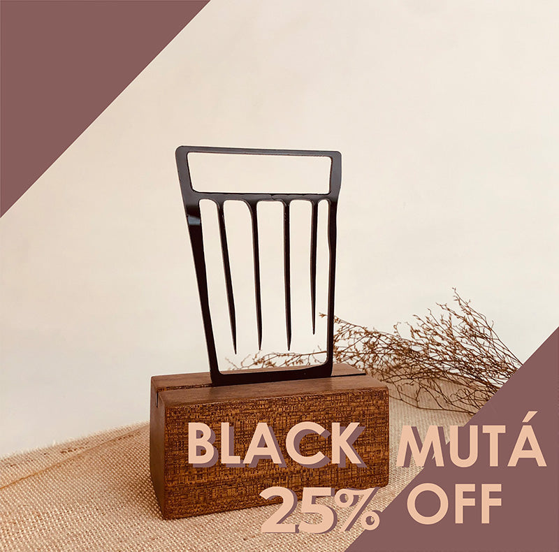 Escultura Decorativa Com Base De Madeira Copo Americano