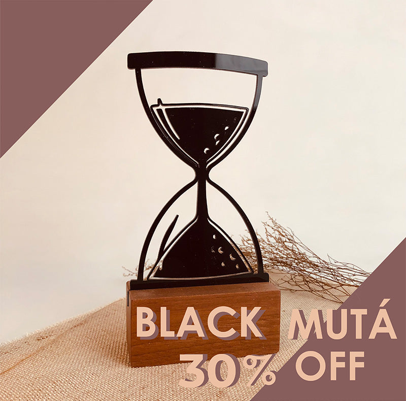 Escultura Decorativa Com Base De Madeira De Ampulheta