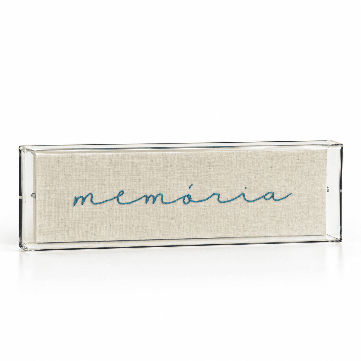 Caixa Acrílica com Bordado Memória | 23 x 7 cm