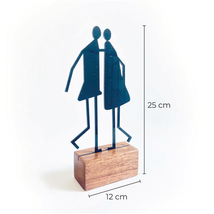 Escultura de Base em Madeira - Beijo Palito