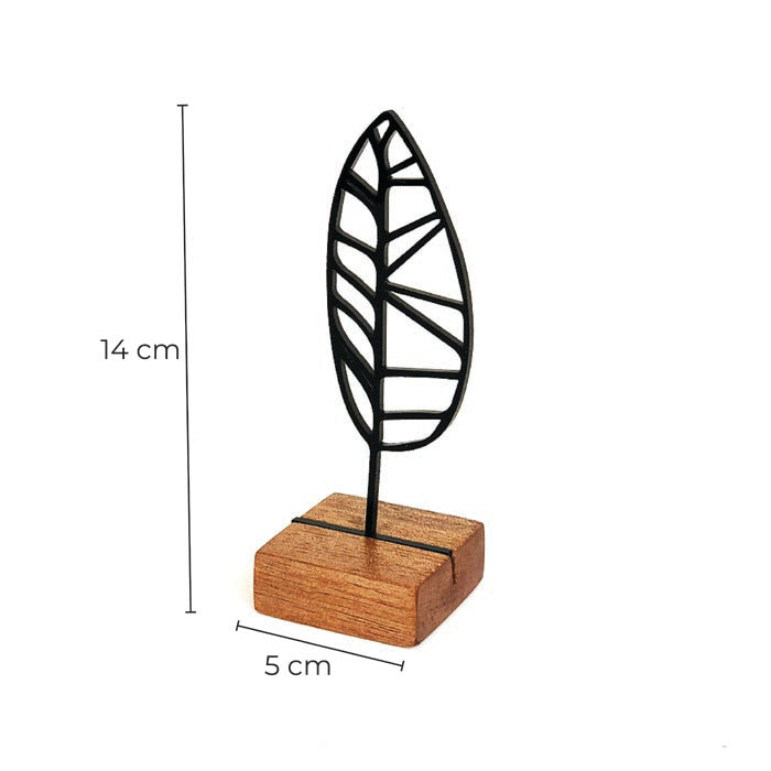 Escultura de Base em Madeira - Árvore Abstrata em Linhas