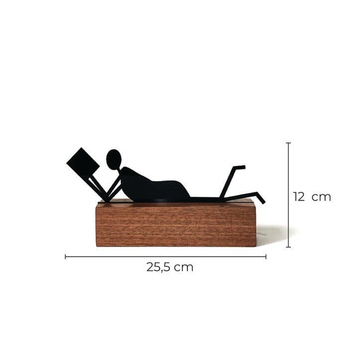 Escultura de Base em Madeira - Leitura Palito