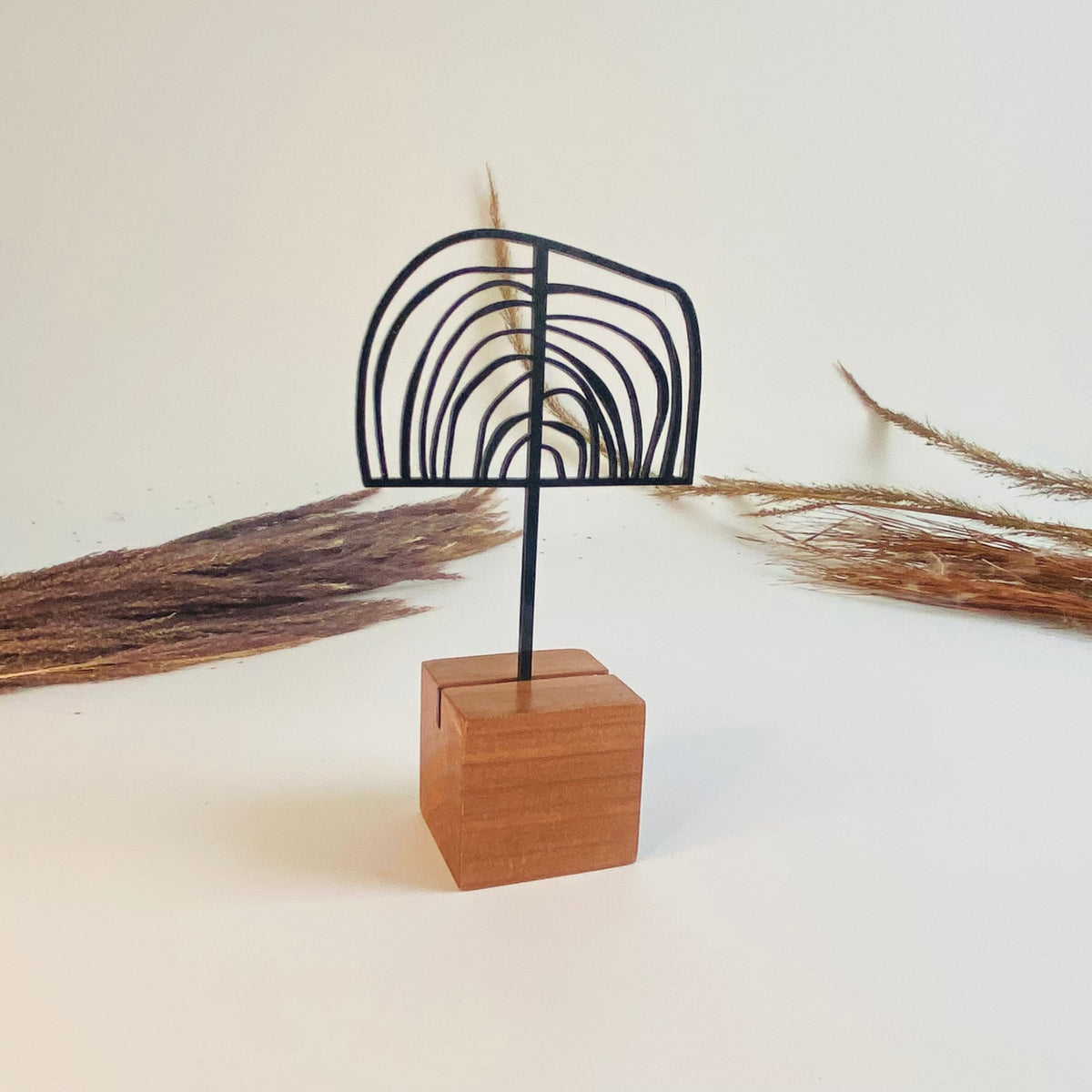 Escultura Árvore Abstrata Meia Lua- Base de Madeira e Arte em Acrílico