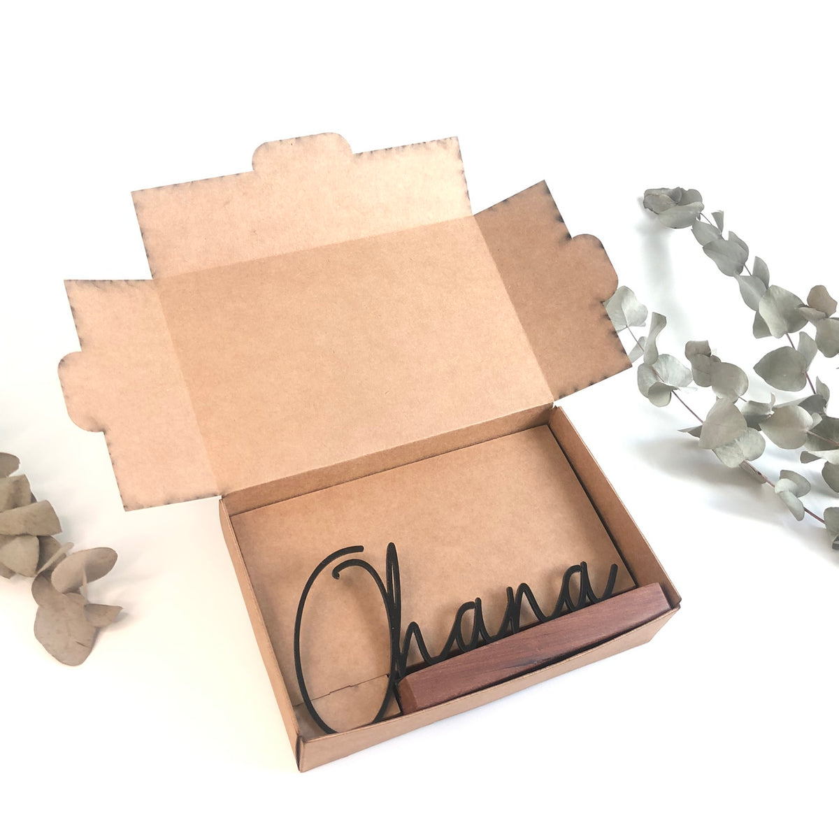 Escultura de Base em Madeira - Ohana