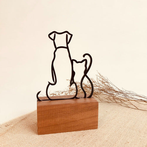 Escultura Decorativa Com  Base De Madeira Cão E Gato