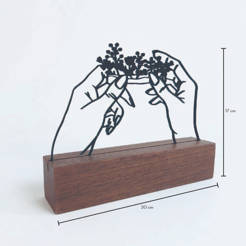 Escultura Decorativa Com Base De Madeira Mão Bolando Cigarro