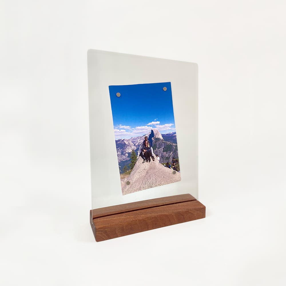 Personalize na hora - Porta Retrato - Base Baixa Vertical
